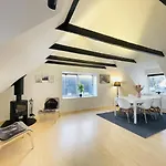 Aday - 3 Bedrooms Luxurious In アパート